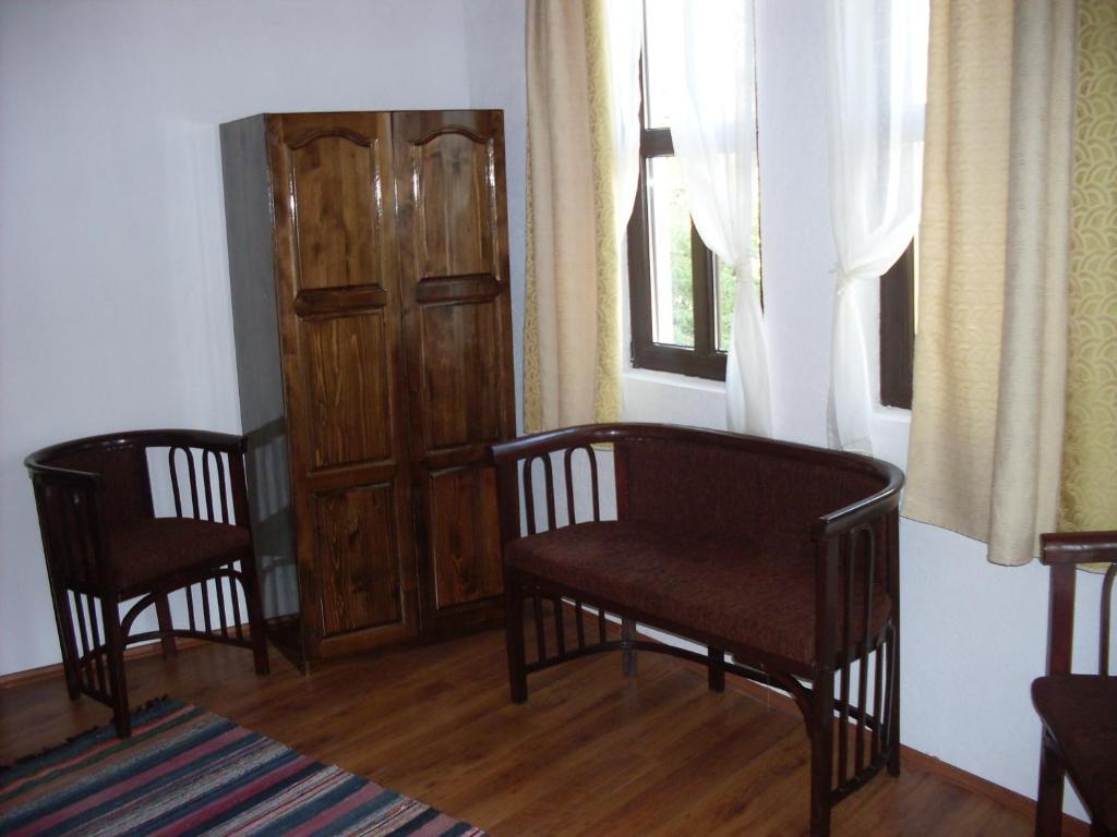 Цуцова Къща Hotel Калофер Стая снимка